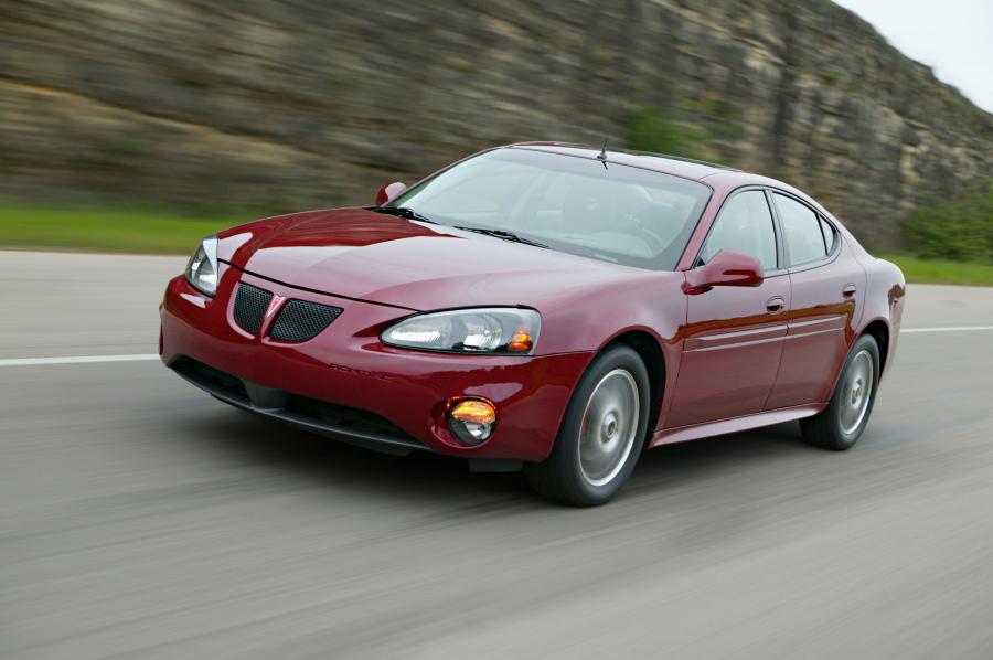  Pontiac Grand Prix 2005 года  (фото 5 из 44)